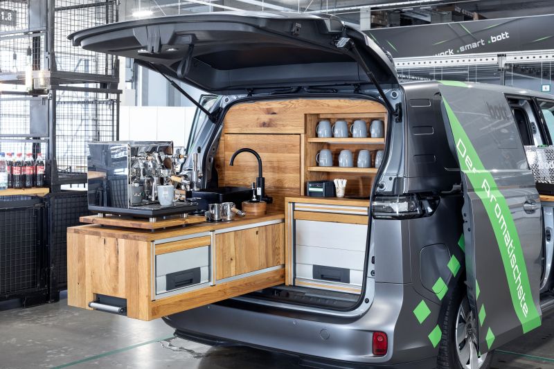 Mobiles Café in individuell ausgebautem Fahrzeug